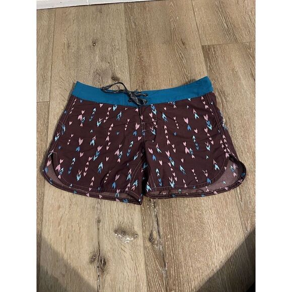 Patagonia Womens Purple Wavefarer Board Shorts Size 2 - Picture 1 of 3
